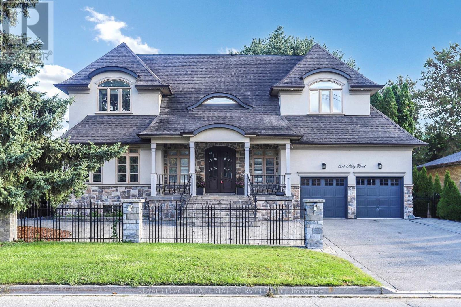 1511 Haig Blvd, Mississauga, ON L5E 2N2
