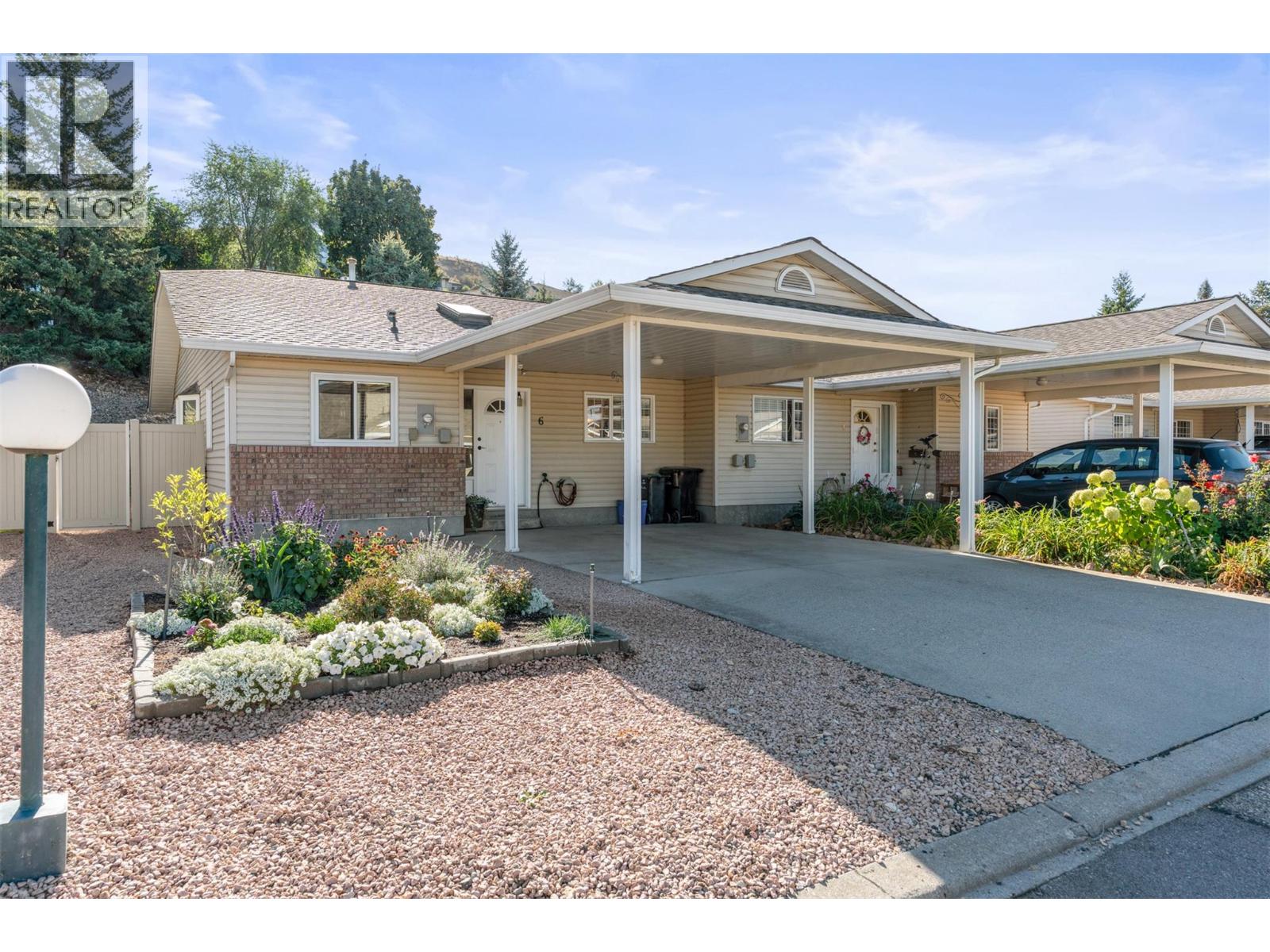 1038 11 Avenue Unit 6, Vernon, BC V1B 2R5