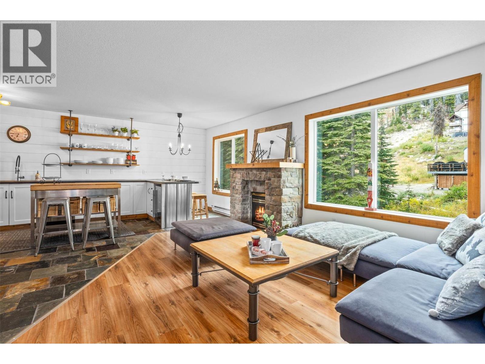 40 Kettle View Road Unit 437f, Big White, BC V1P 1P3