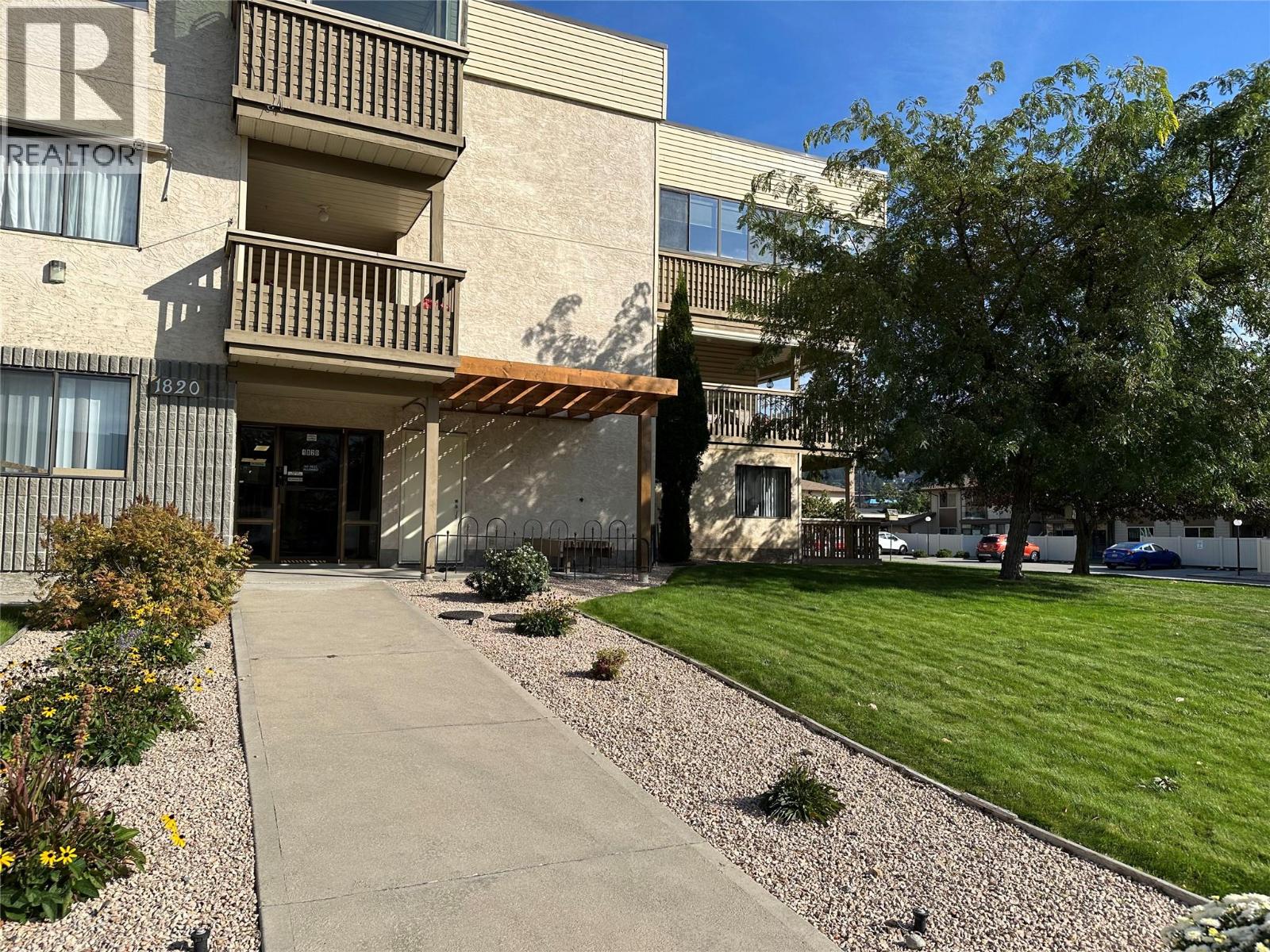 1820 Atkinson Street Unit 207, Penticton, BC V2A 7M6