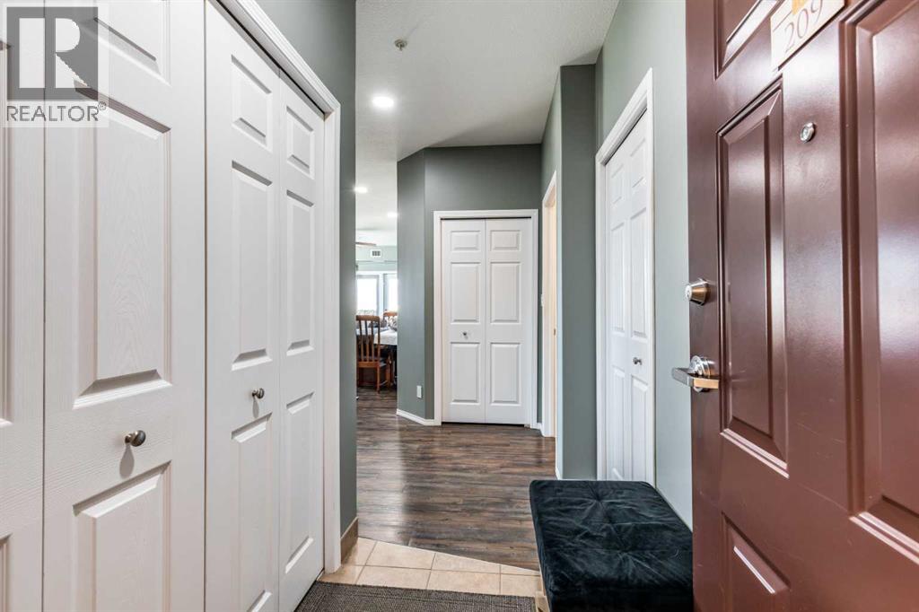 105 Main Street S Unit 209, Redcliff, AB T0J 2P0