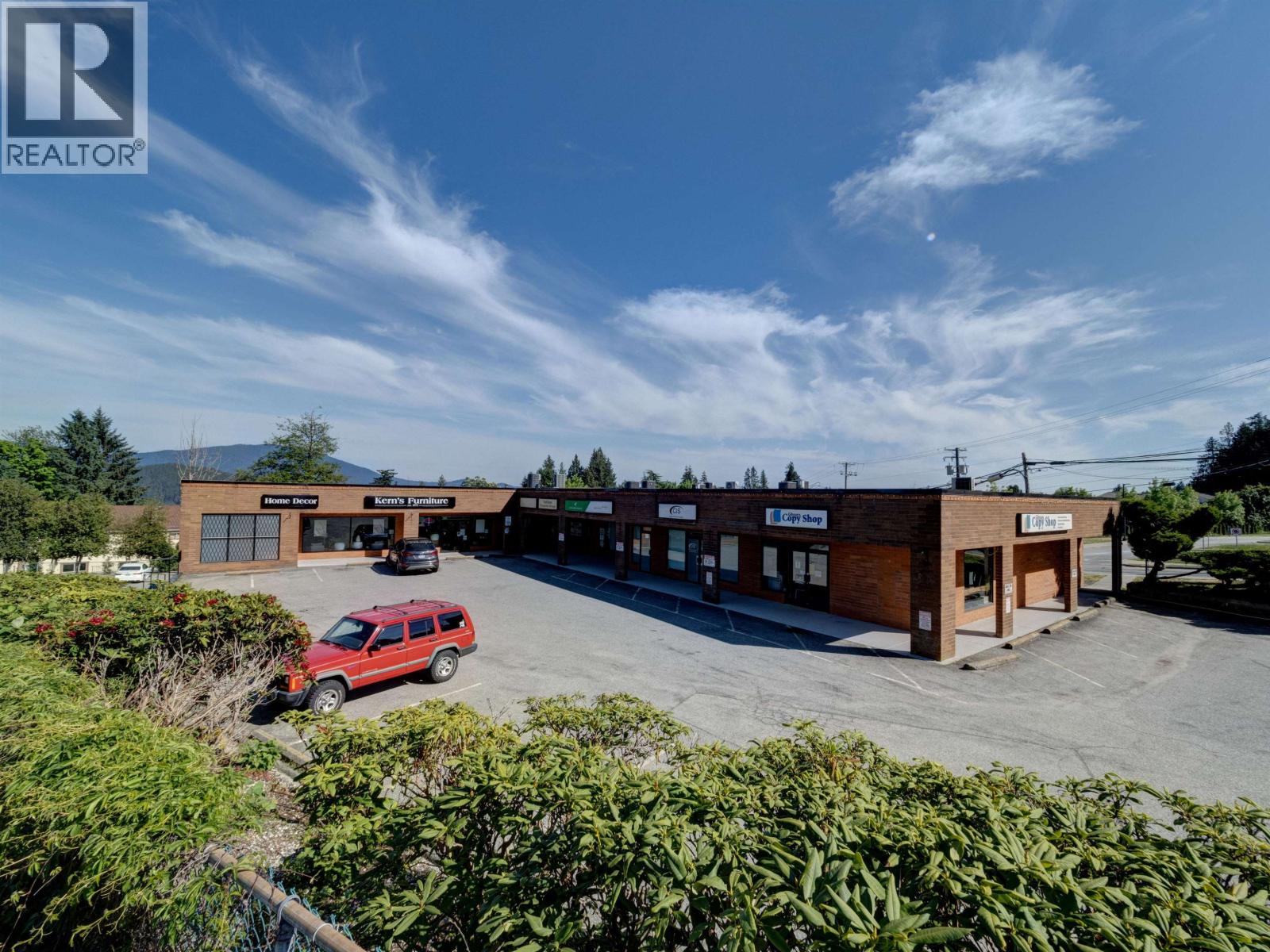 771 Gibsons Way, Gibsons, BC V0N 1V9