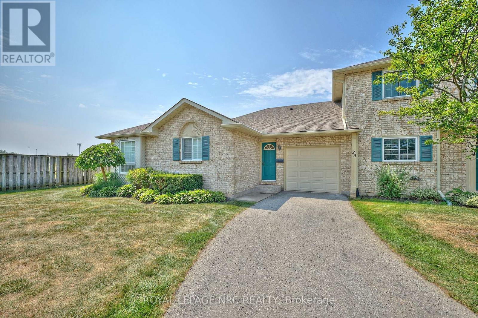 23 7470 Monastery Dr, Niagara Falls, ON L2H 3B3