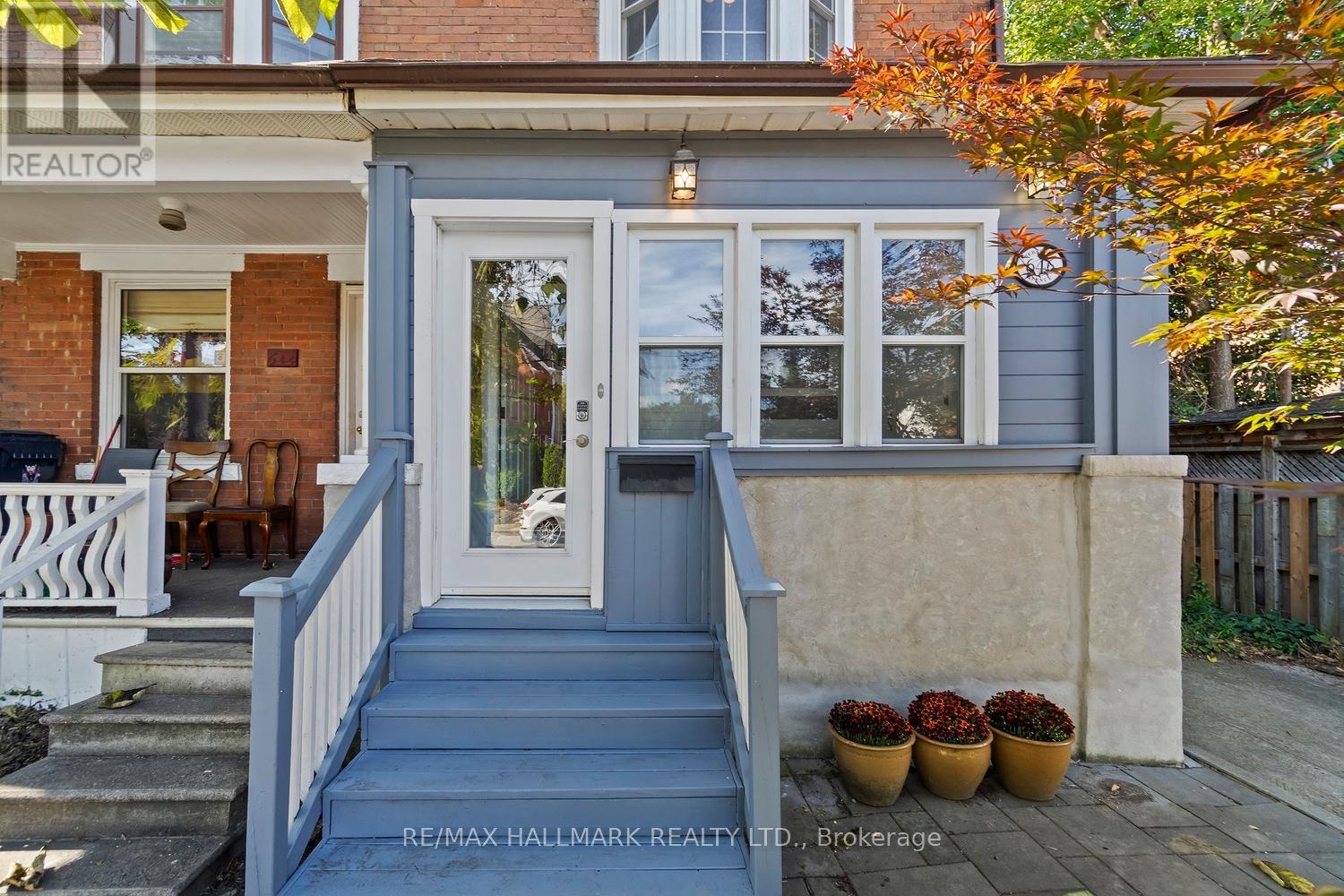646 Beresford Ave, Toronto, ON M6S 3C3