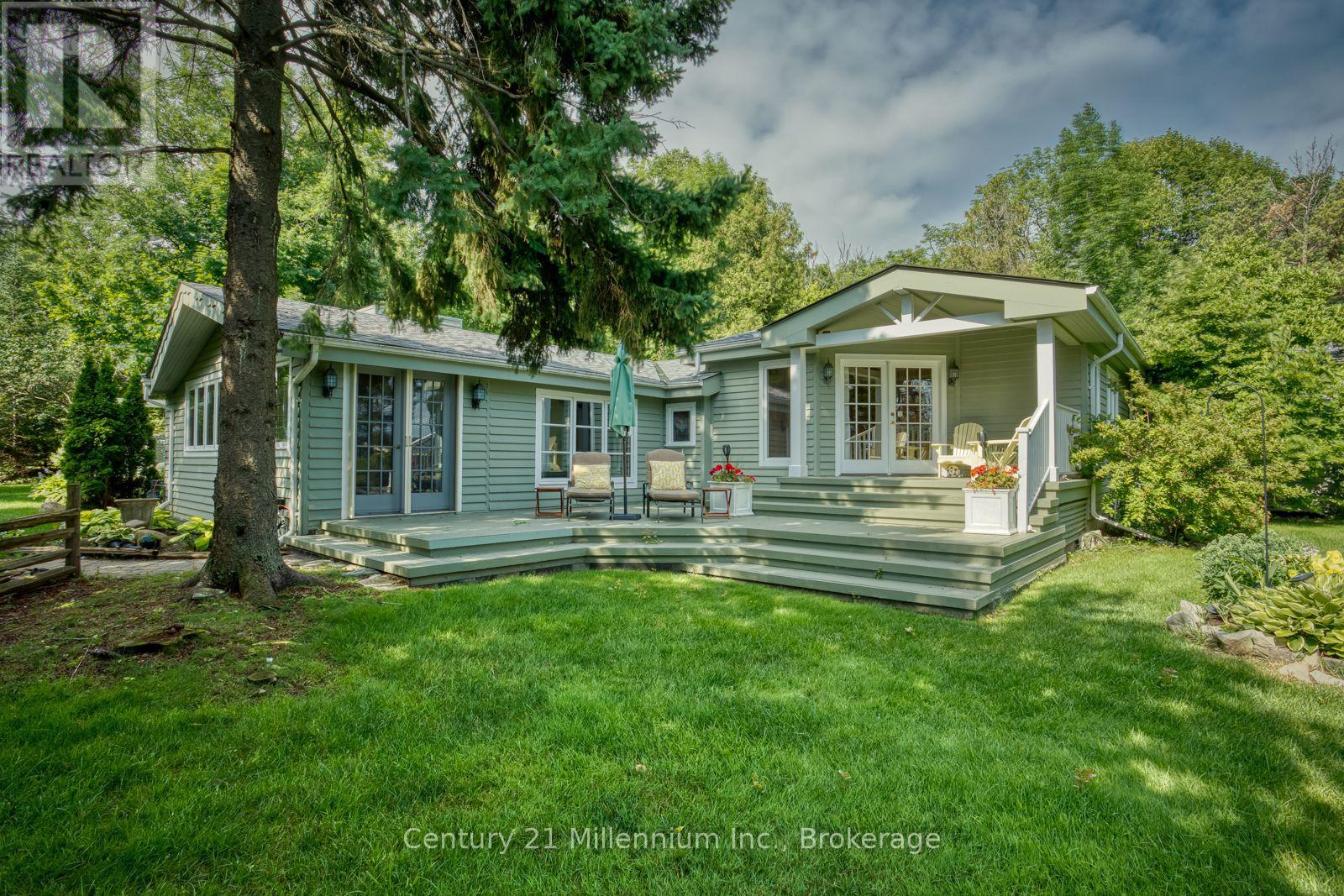 150 St Moritz Cres, The Blue Mountains, ON L9Y 0S6