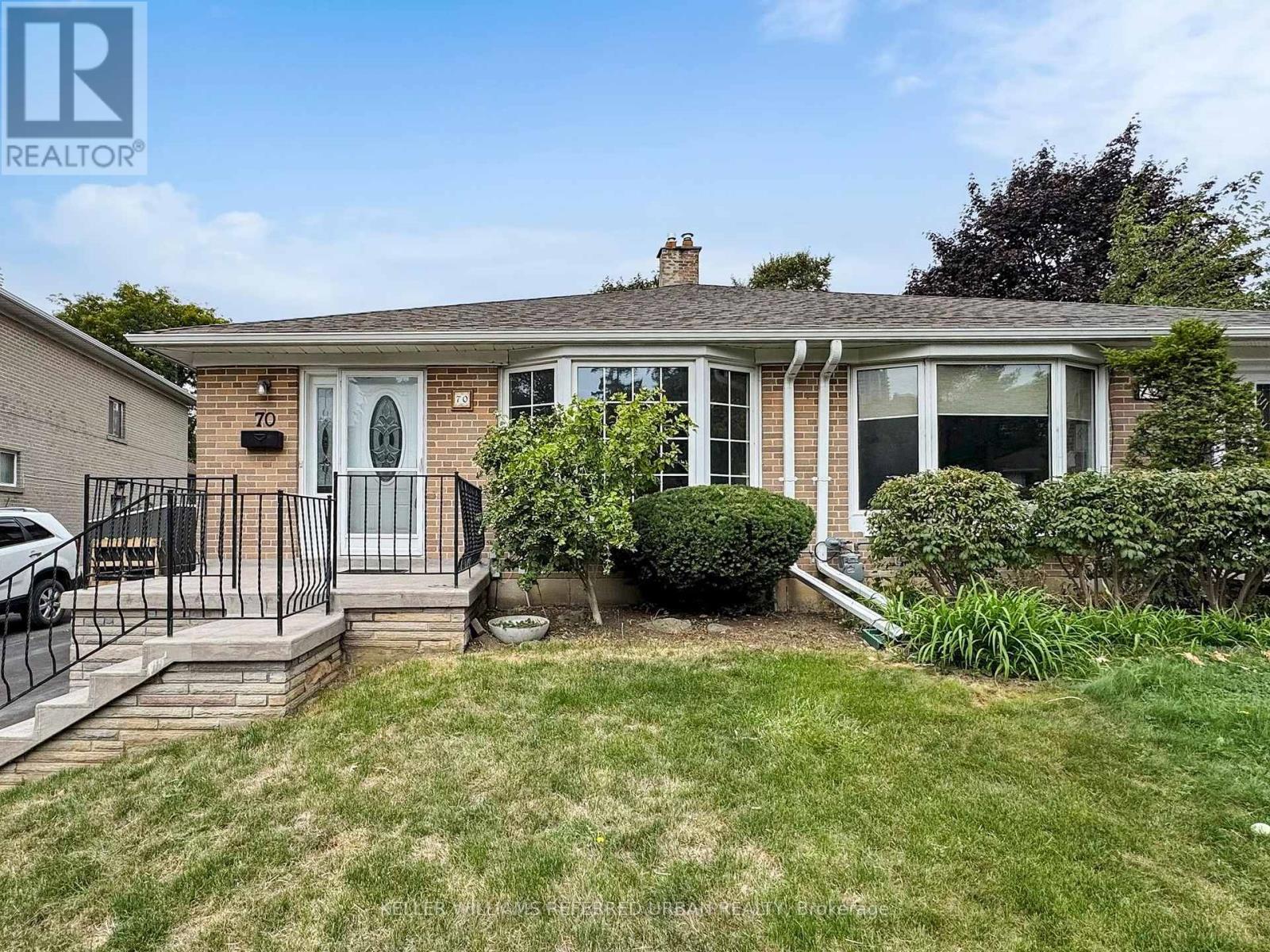 70 Crossbow Cres, Toronto, ON M2J 3M4