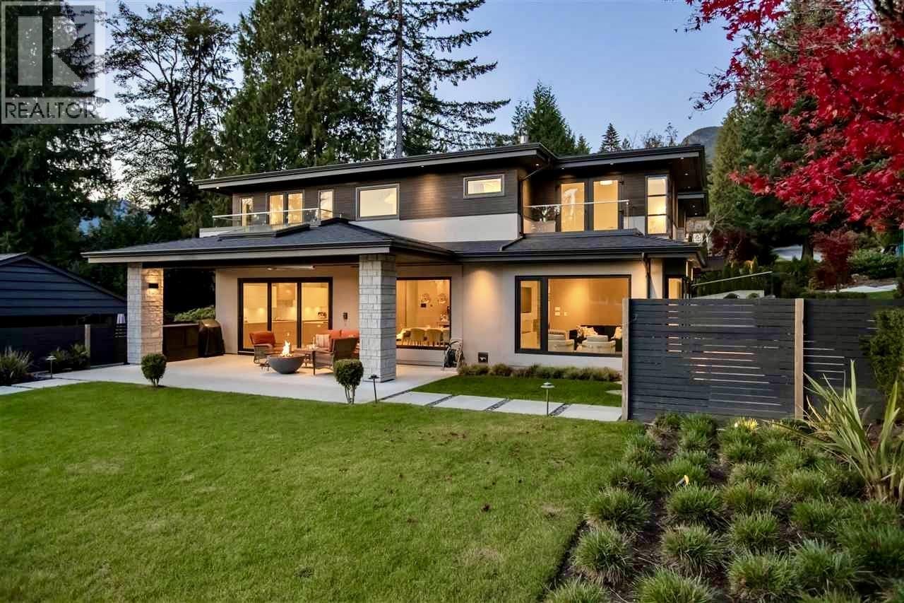 5141 Sarita Ave, North Vancouver, BC V7R 2M4
