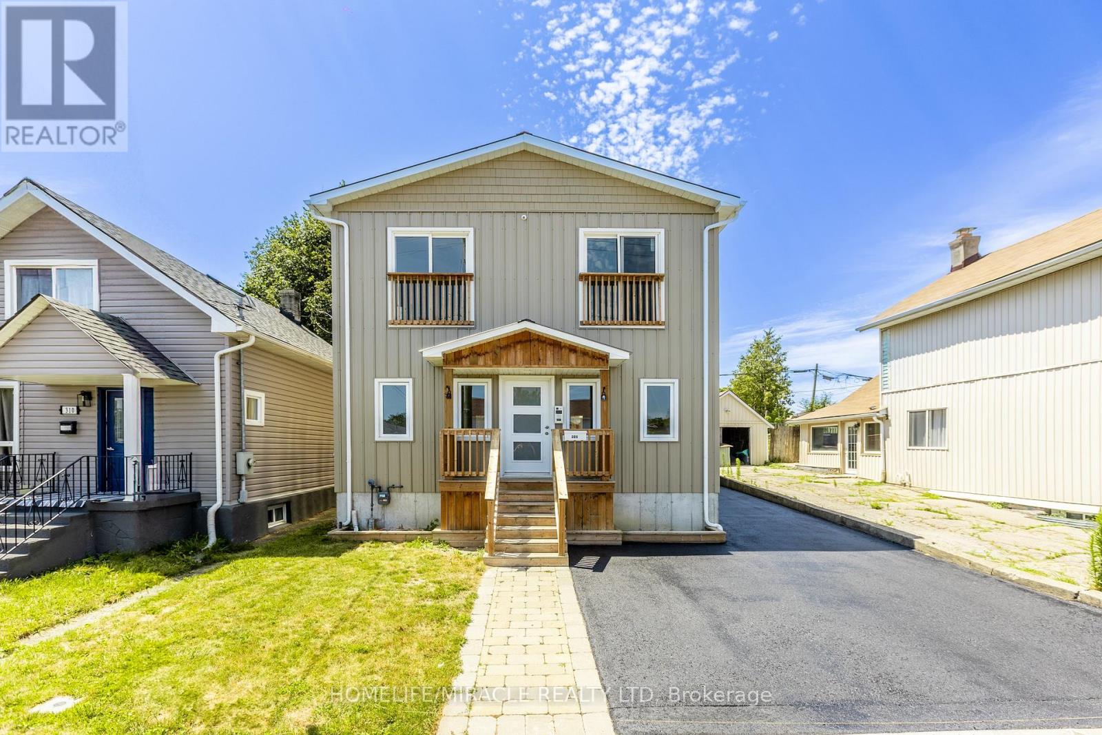 308 Nassau St, Oshawa, ON L1J 4A8