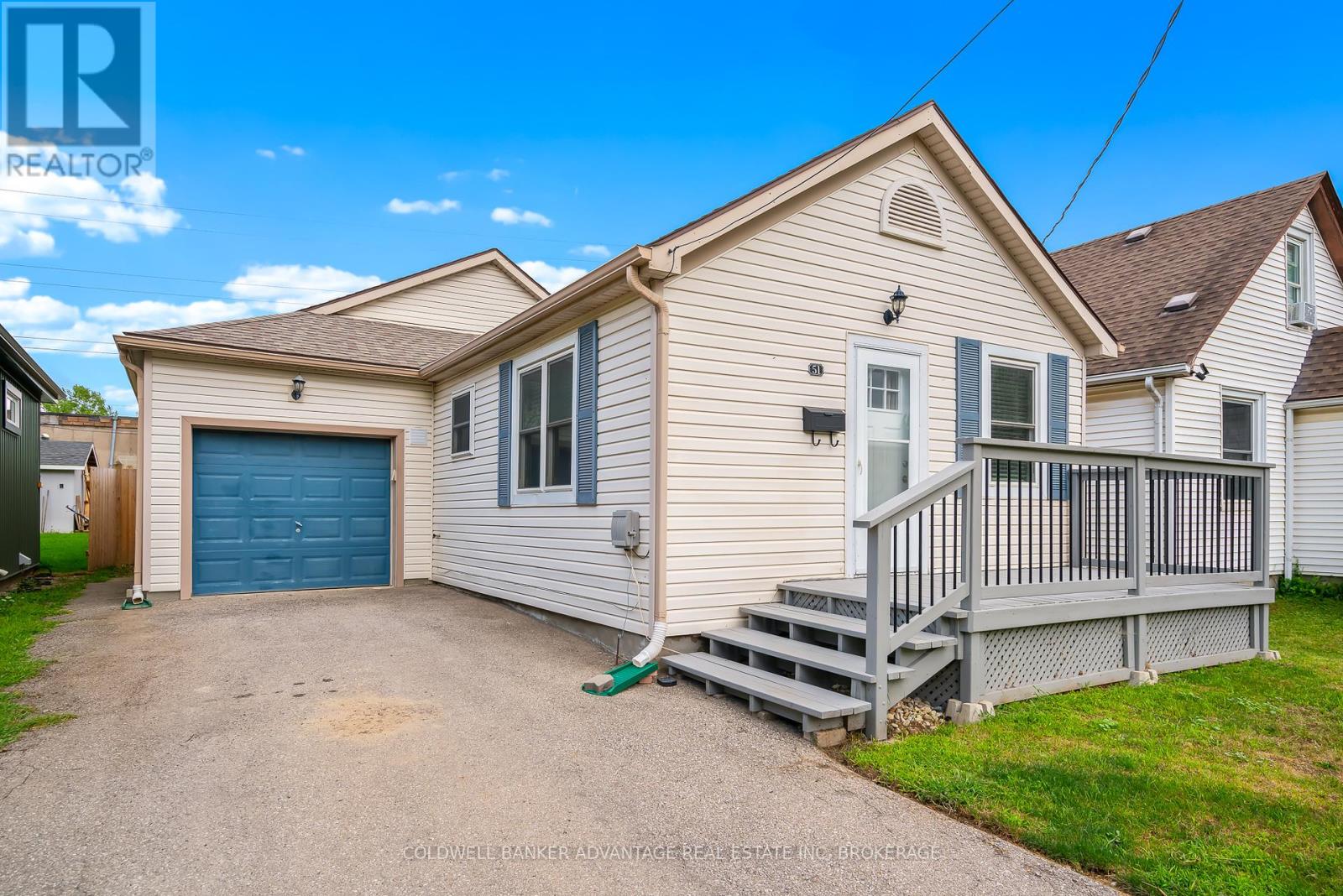 51 Rosedale Ave, St. Catharines, ON L2P 1Y6