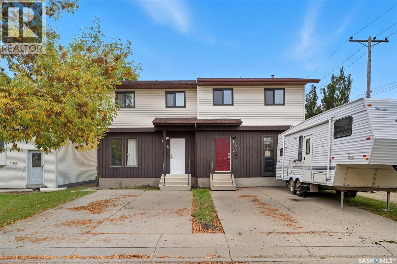 103 105 Hedley St, Saskatoon, SK S7N 4G4
