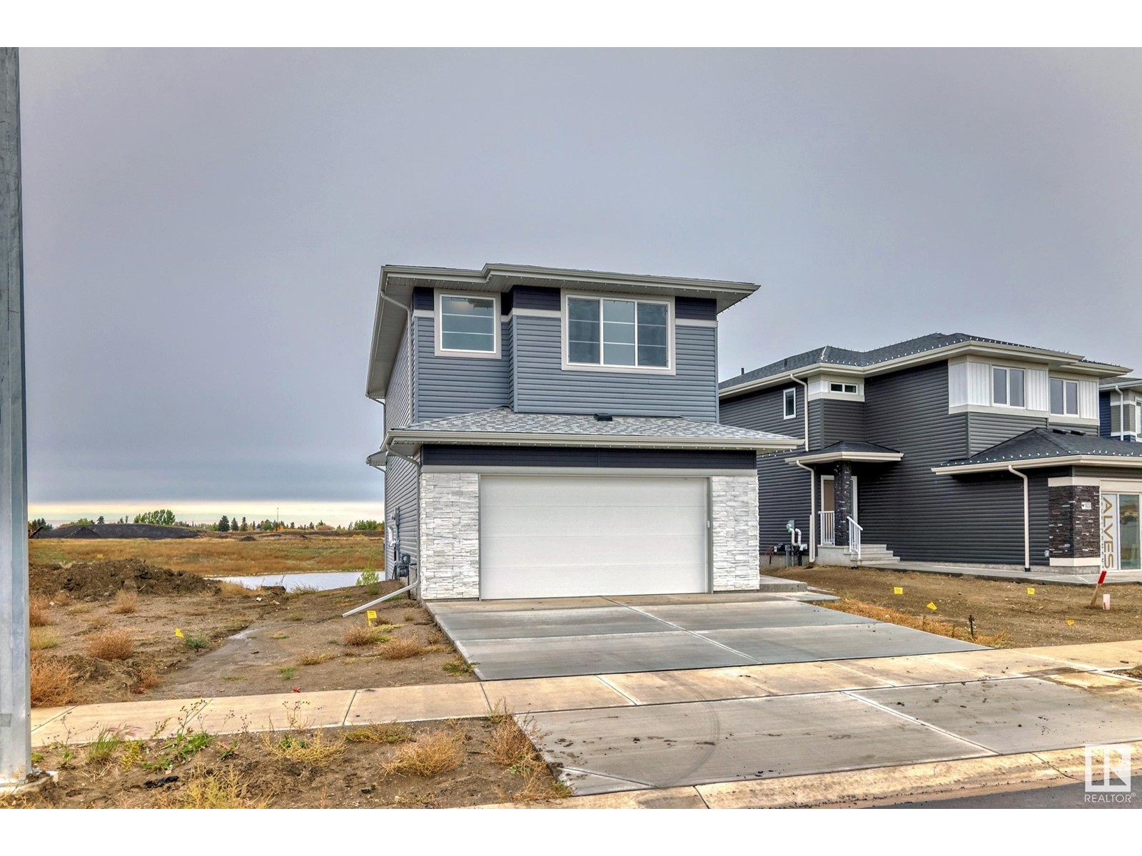 92 Av Unit 10238 #a, Morinville, AB T8R 2R4