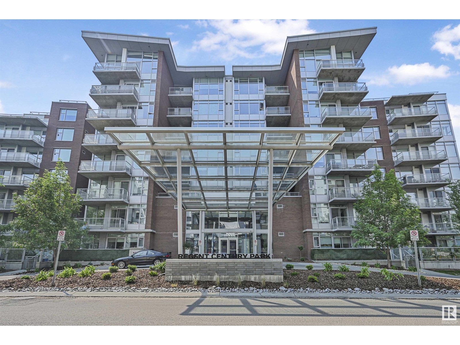 2612 109 Street Northwest #414, Edmonton, AB T6J 3T1