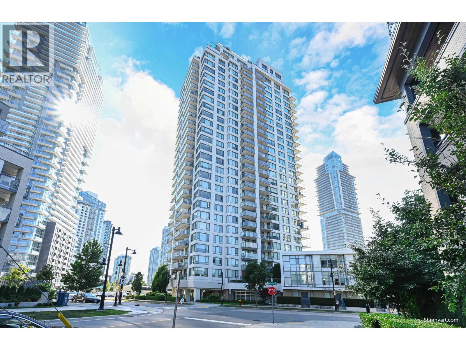 570 Emerson Street Unit 601, Coquitlam, BC V3J 0G3