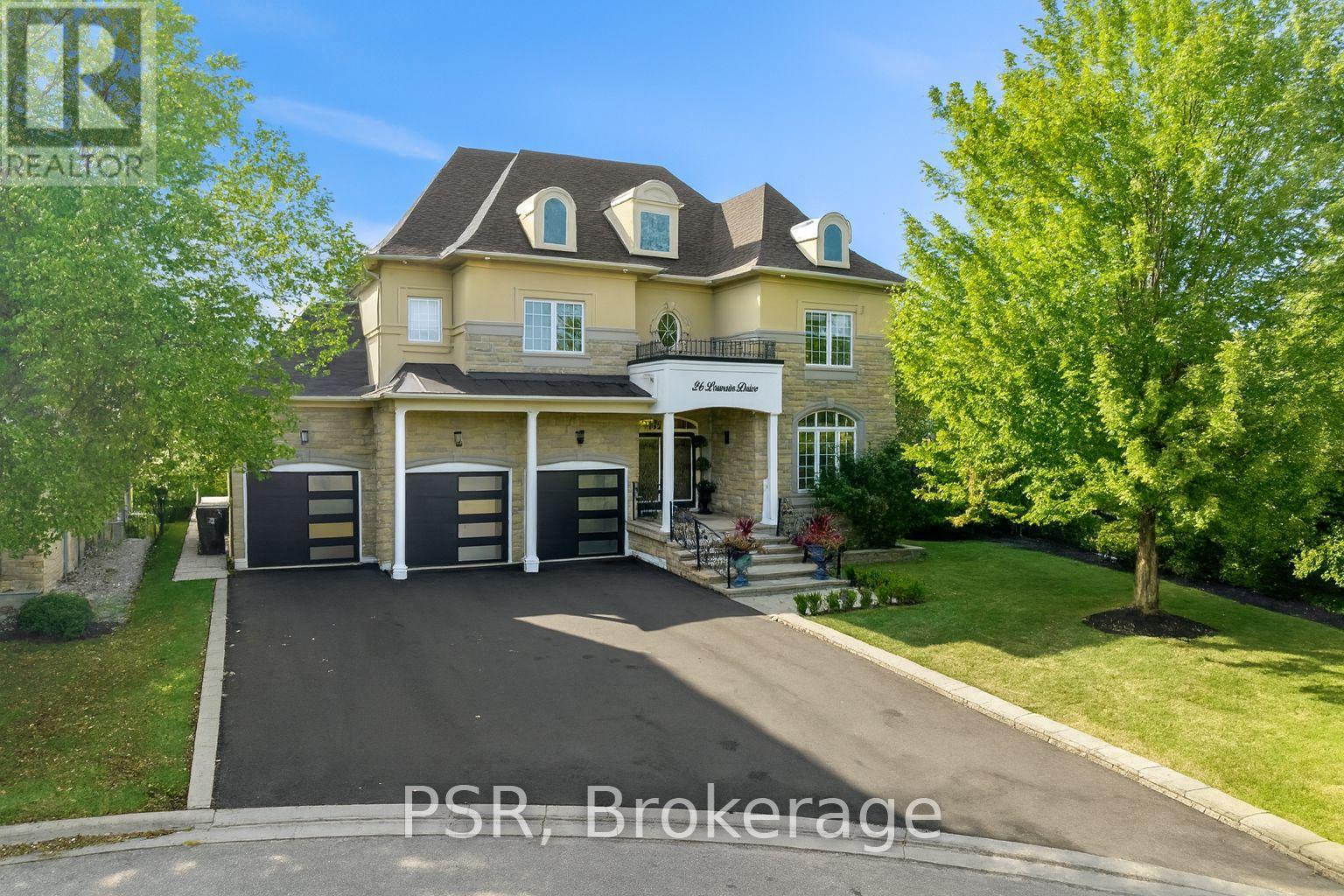 26 Louvain Dr, Brampton, ON L6P 1W6