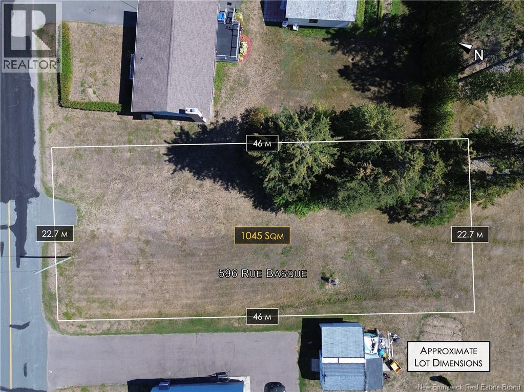 596 Basque St, Tracadie-Sheila, NB E1X 1B1