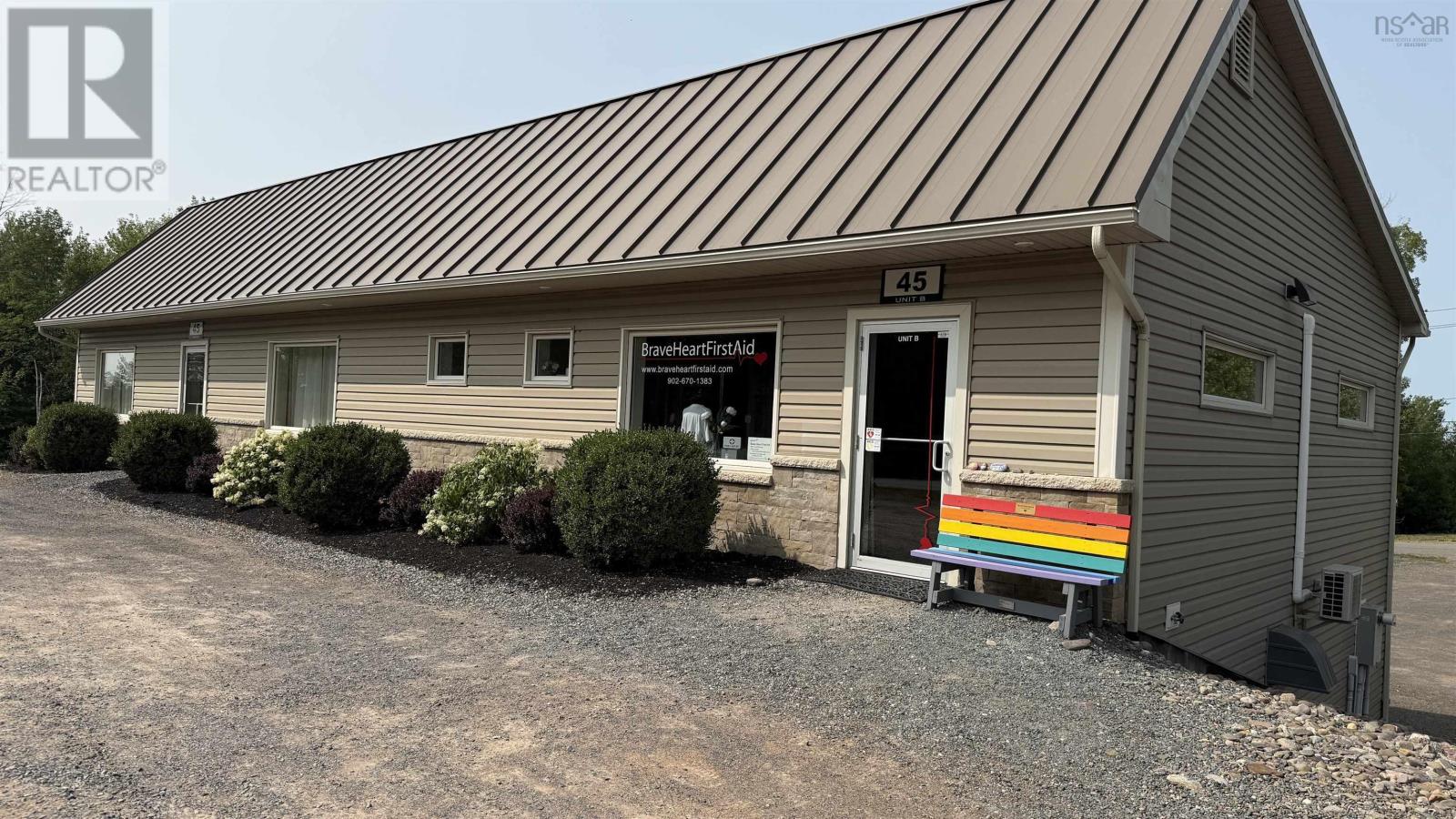 45 Donald E Hiltz Connector Rd, Kentville, NS B4N 3V7