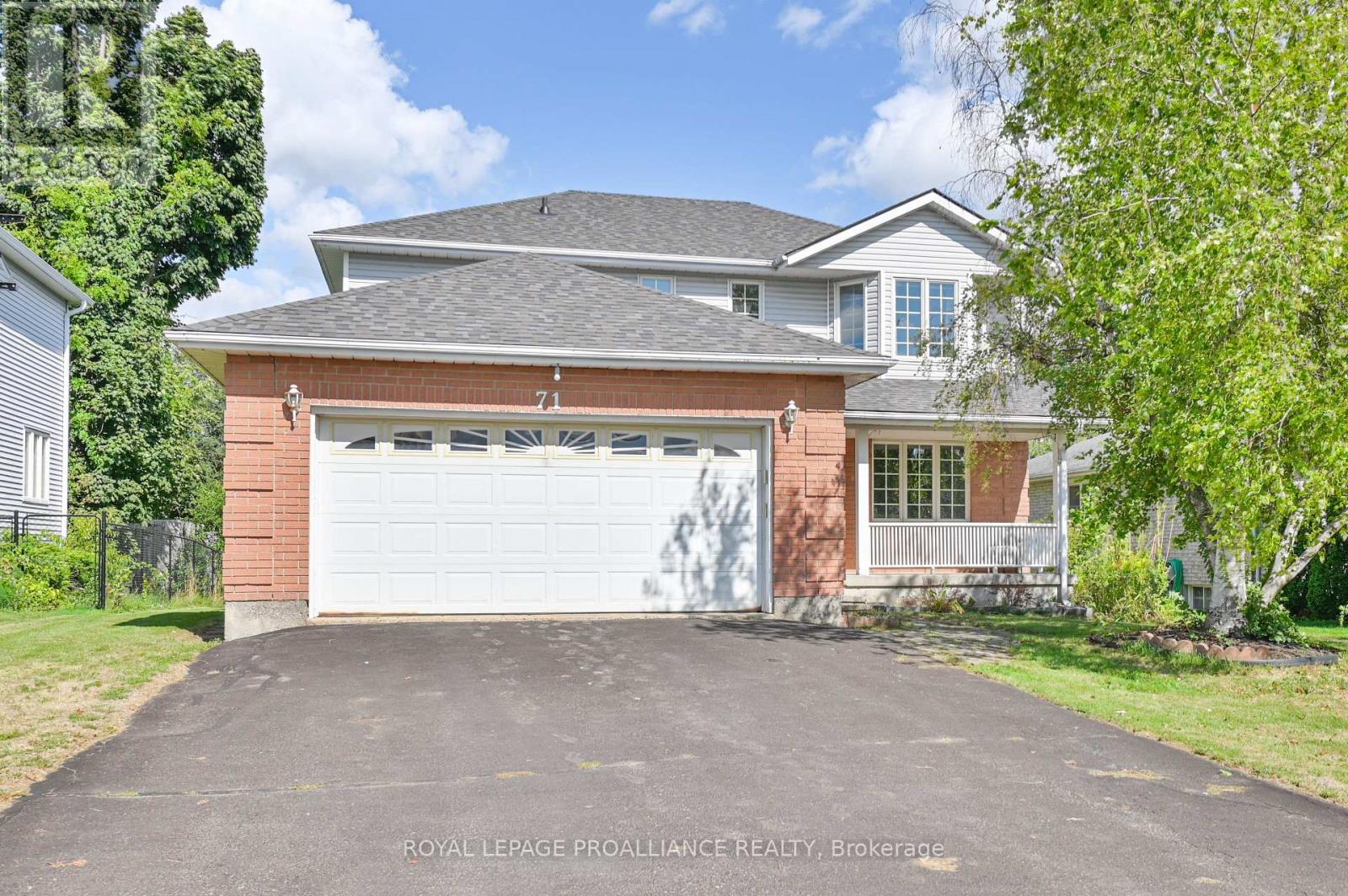 71 Avondale Rd, Belleville, ON K8P 4G2