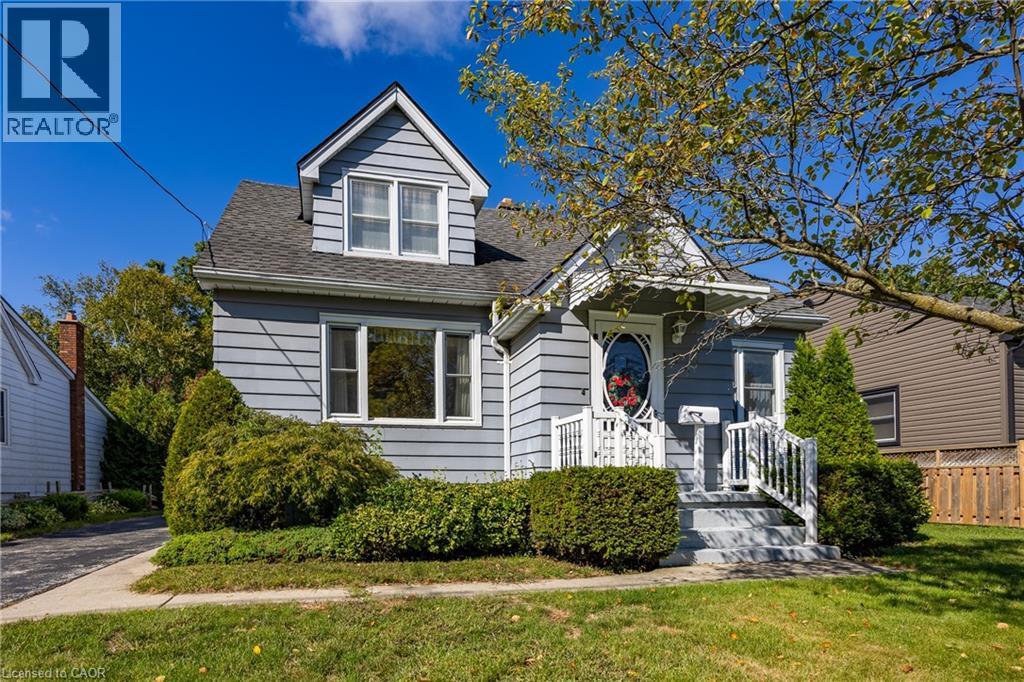26 Lee Ave, Simcoe, ON N3Y 3K2