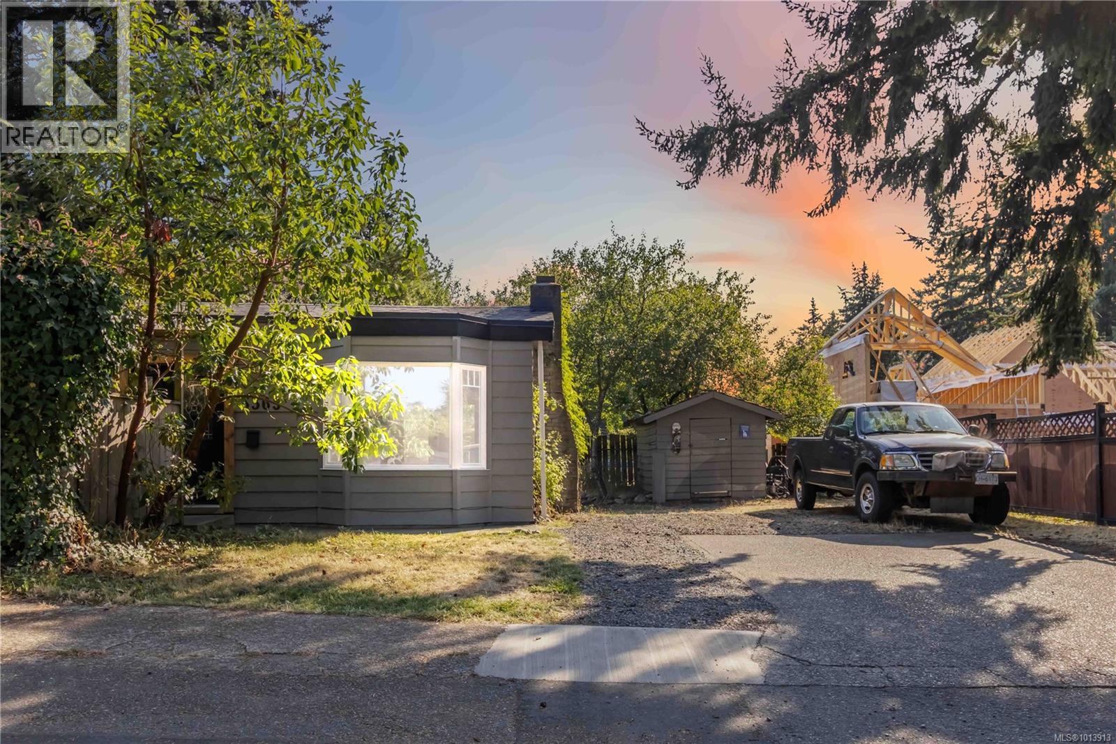 3365 Painter Rd, Victoria, BC V9C 2J3