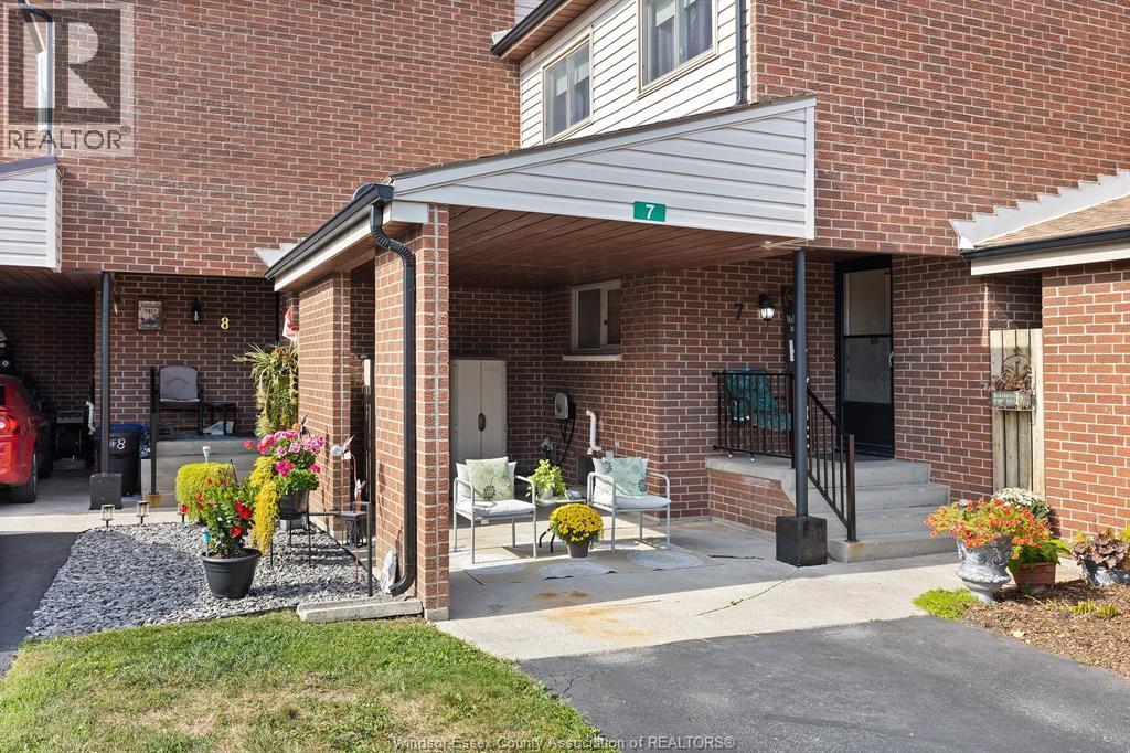 201 Concession 3 Unit 7, Harrow, ON N0R 1G0