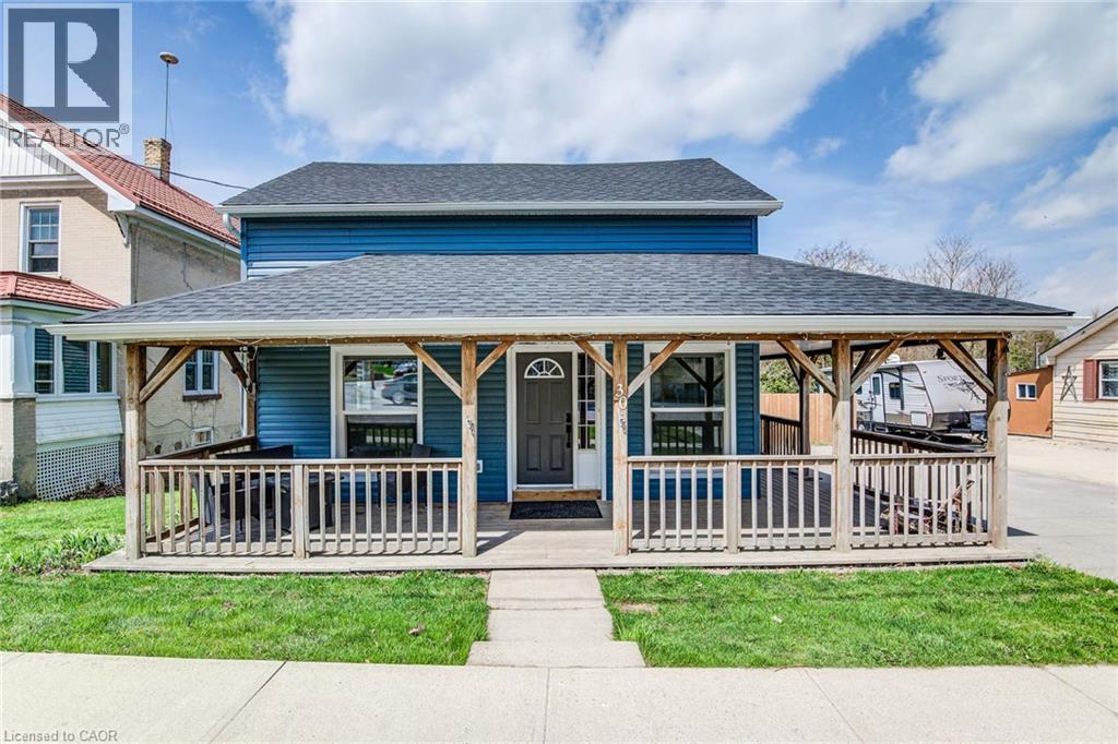 30 Wellington St S, Mapleton, ON N0G 1P0