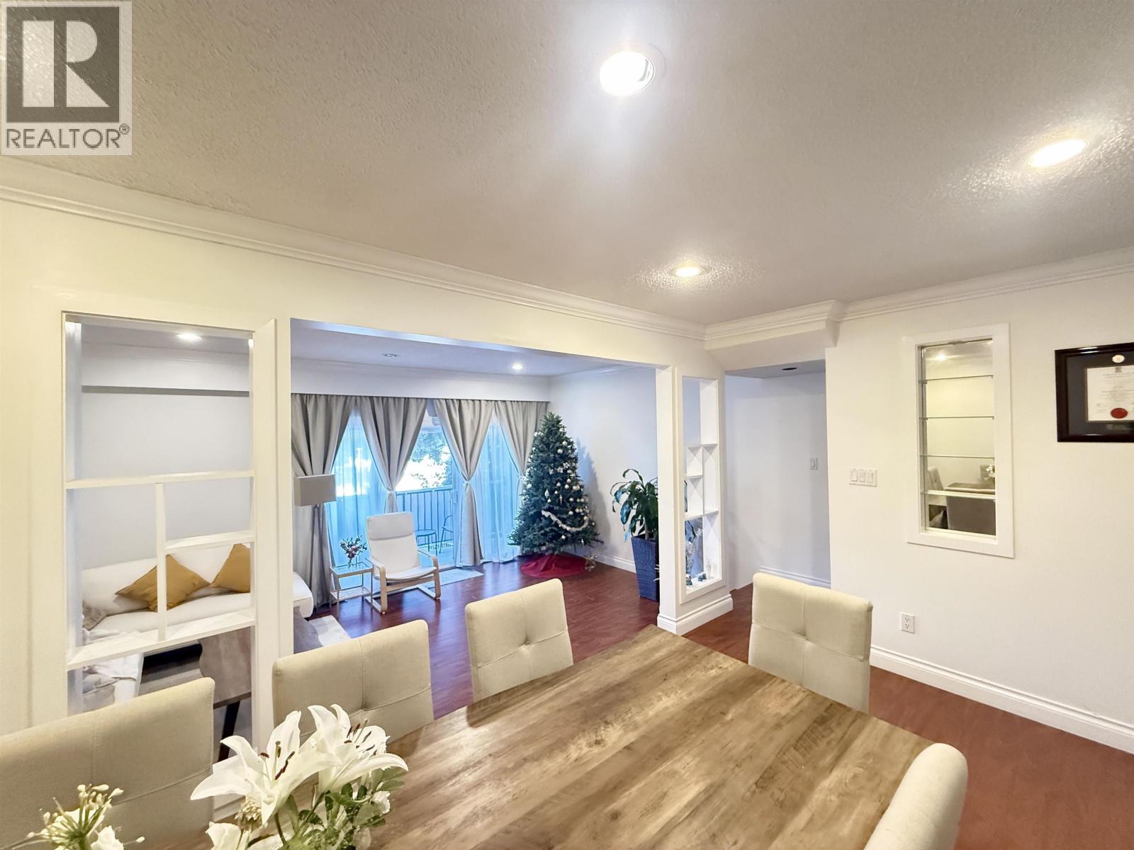 6722 Kneale Pl, Burnaby, BC V5B 2Z2