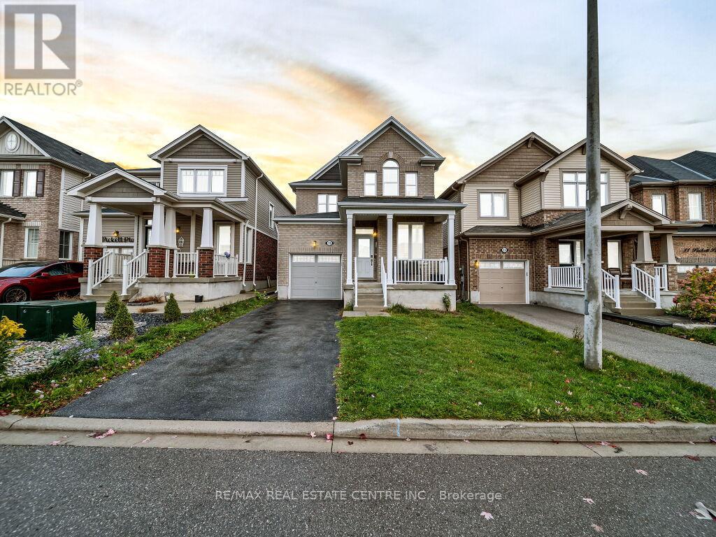 19 Pickett Pl, Cambridge, ON N3E 0B4