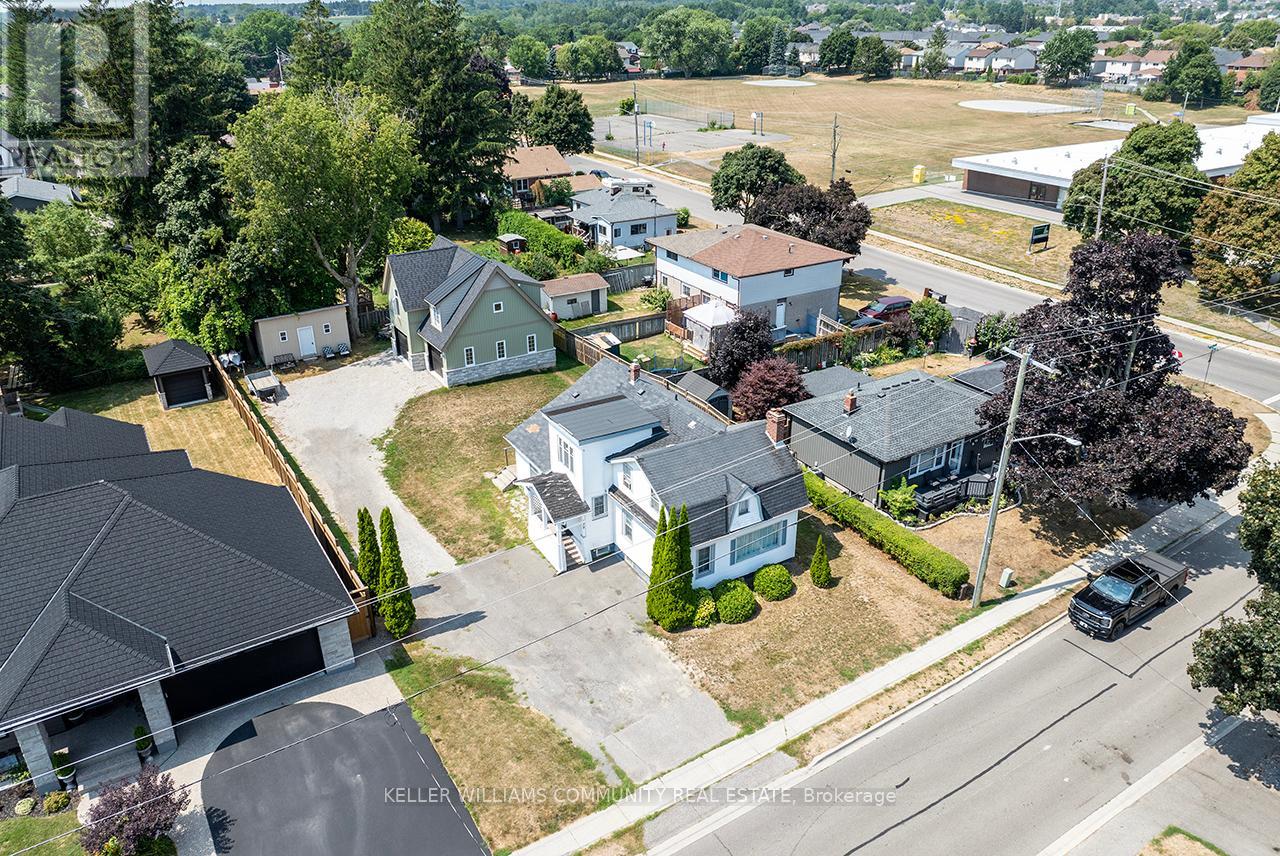 132 High St, Clarington Bowmanville, ON L1C 3B7