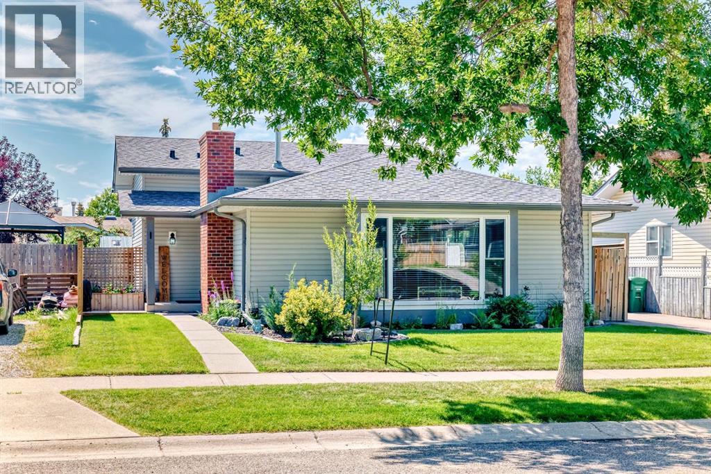 316 Banister Dr, Okotoks, AB T1S 1E4