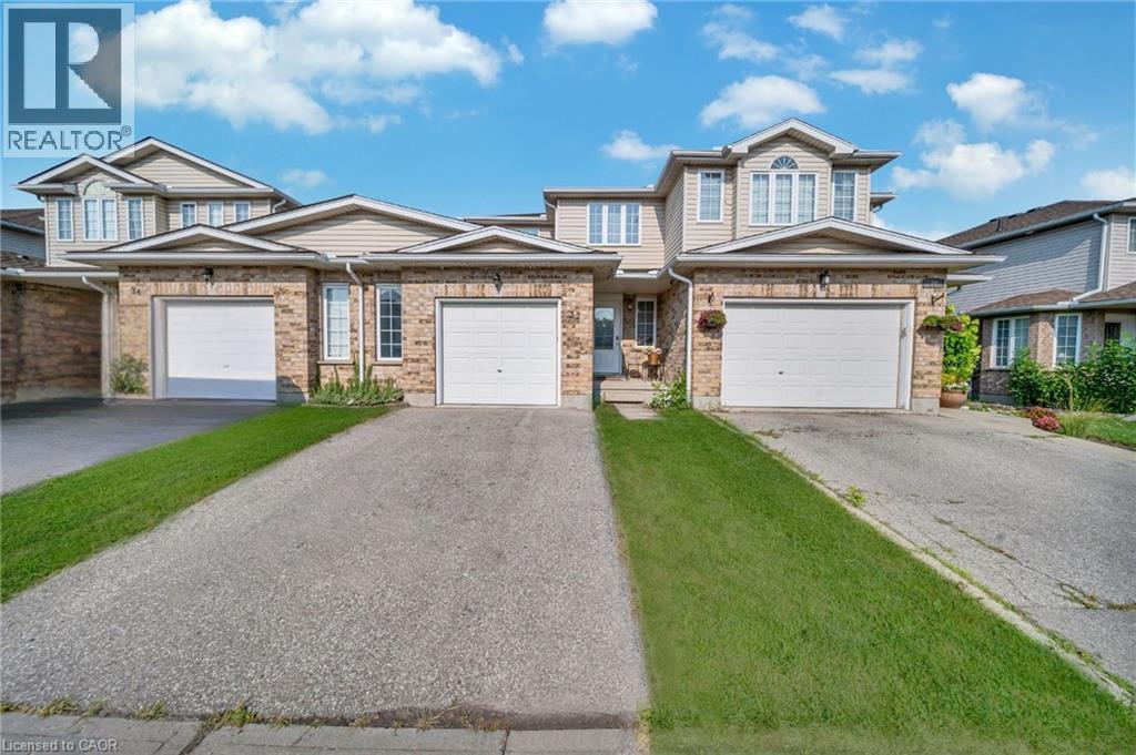 22 Chester Dr, Cambridge, ON N1T 2C4