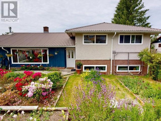 6503 Hillcrest Ave, Powell River, BC V8A 4Y5