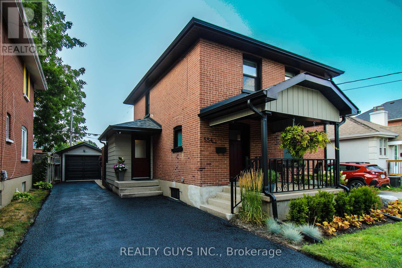 554 Douglas Ave, Peterborough, ON K9J 4L1