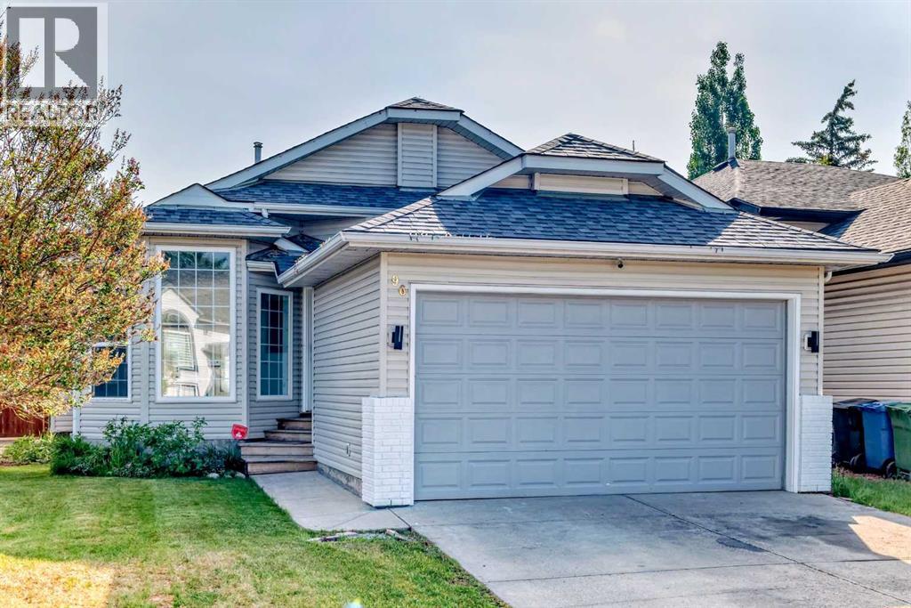 96 Douglas Ridge Close SE, Calgary, AB T2Z 3M2