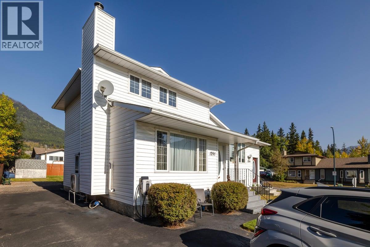 1291 Ponderosa Dr, Sparwood, BC V0B 2G2