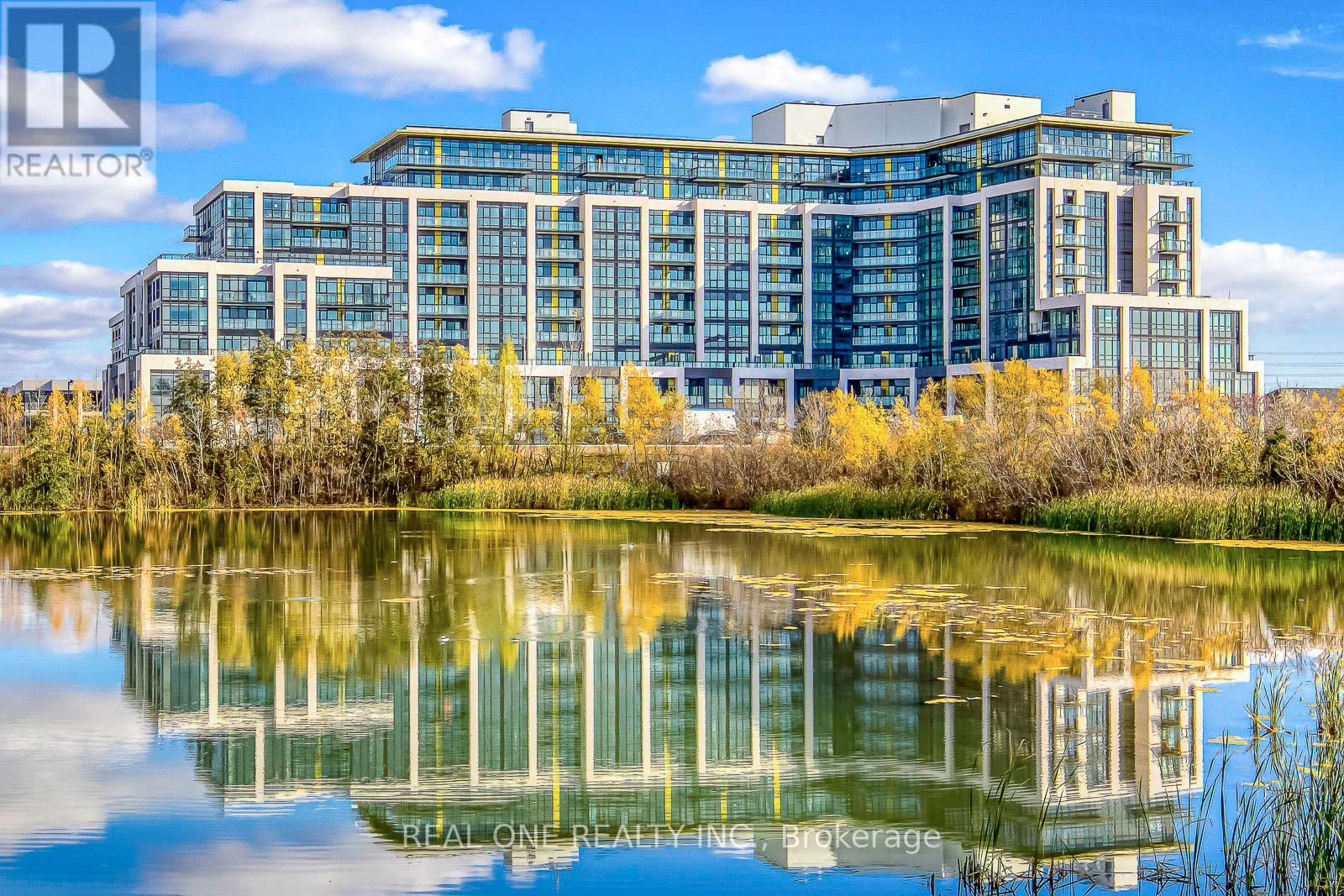 526 405 Dundas St W, Oakville, ON L6M 5P9