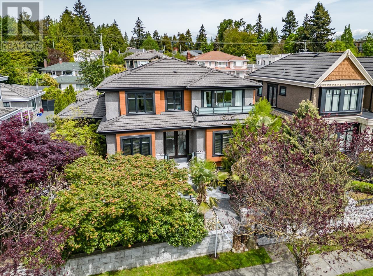 1041 W 58th Ave, Vancouver, BC V6P 1V9