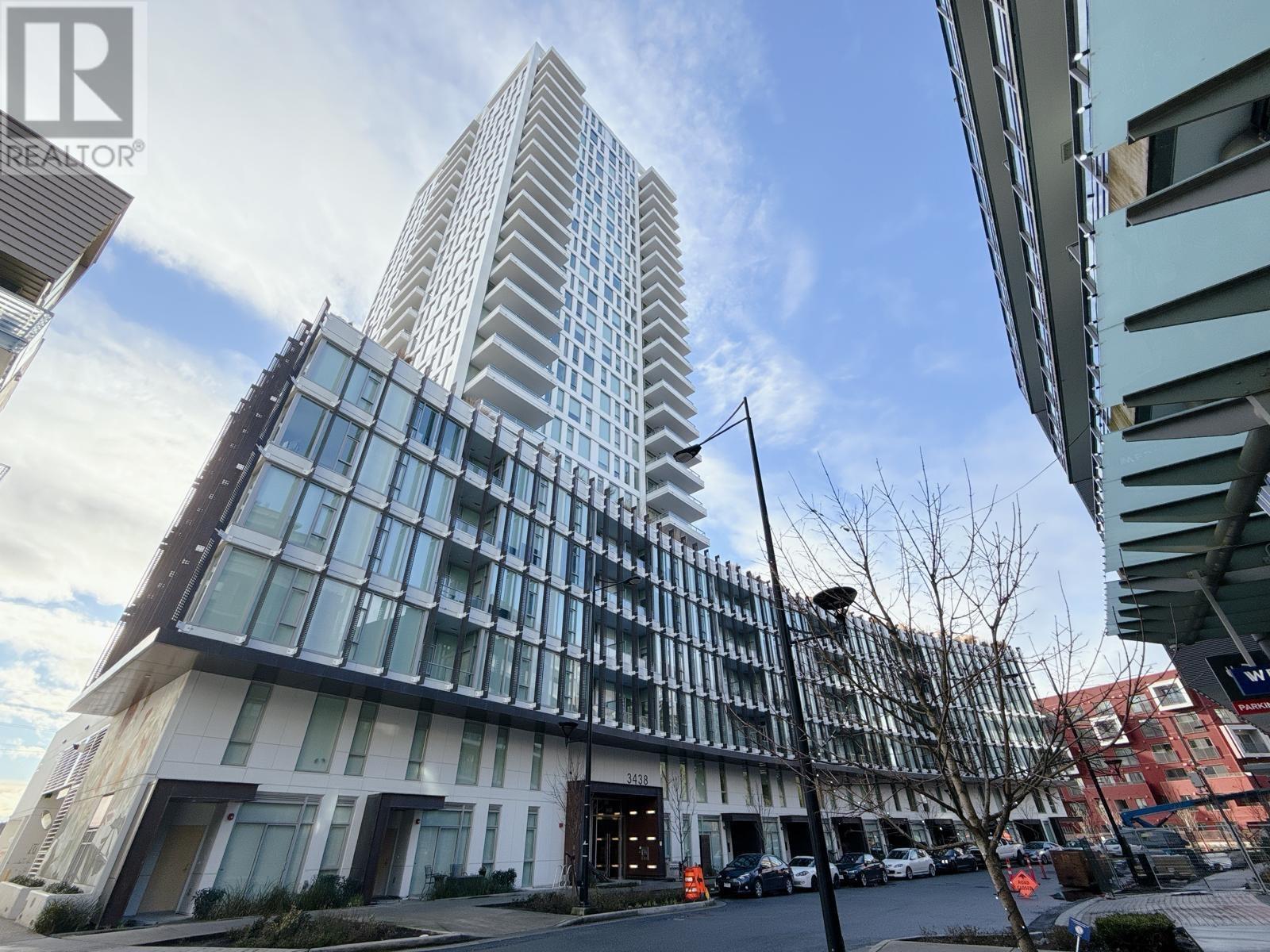 3438 Sawmill Crescent Unit 321, Vancouver, BC V5S 0E3