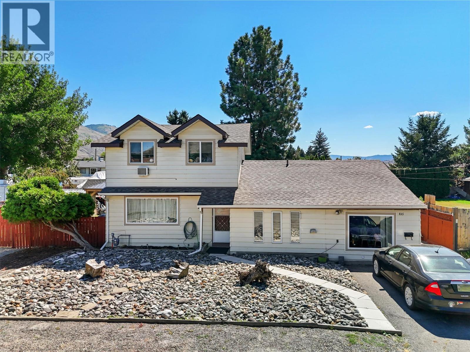 835 Pine Springs Rd, Kamloops, BC V2B 6R3