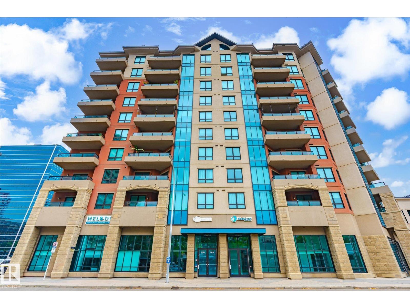 10142 111 Street Northwest #304, Edmonton, AB T5K 1K6