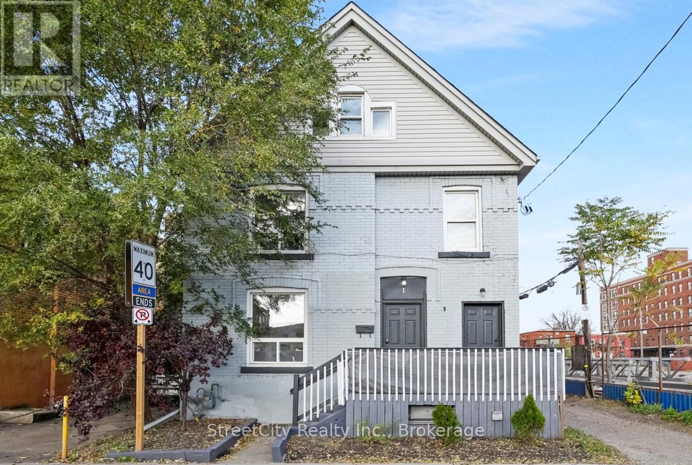 1 Milton Ave, Hamilton, ON L8L 6E5