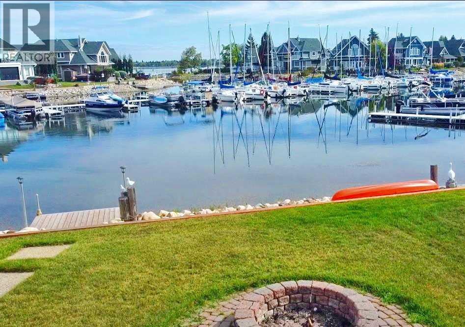 308 Marina Bay Pl, Sylvan Lake, AB T4S 1E9
