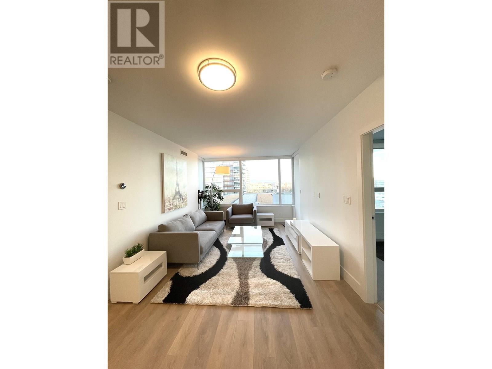 5508 Hollybridge Way Unit 801, Richmond, BC V7C 0C7