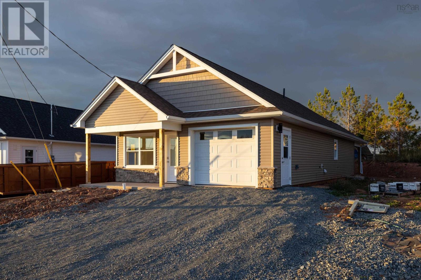 11 Rubys Way, Stewiacke, NS B0N 2J0