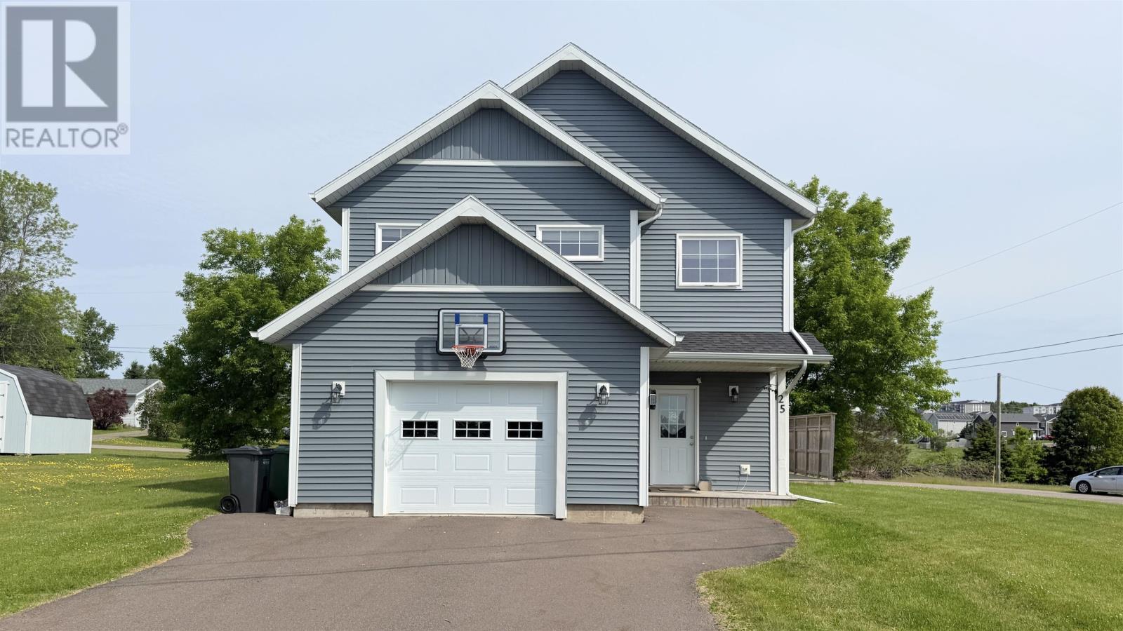 25 Miller St, Charlottetown, PE C1C 1E7