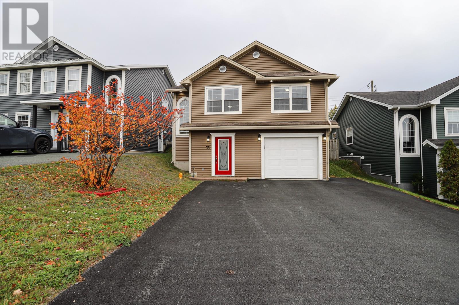 35 Hemmer Jane Dr, Mount Pearl, NL A1N 4V6