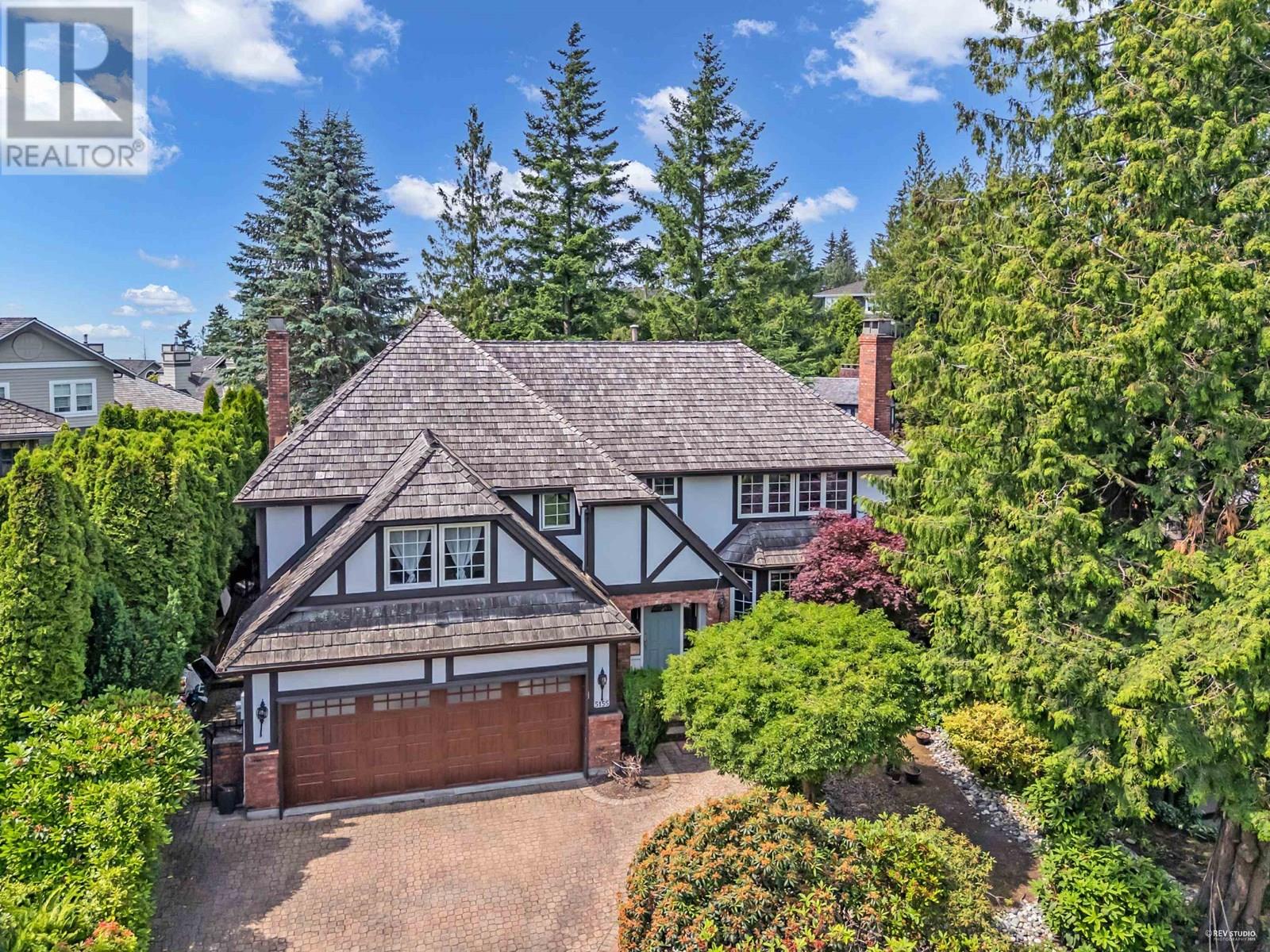 5155 Alderfeild Pl, West Vancouver, BC V7W 2W7