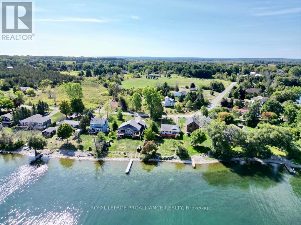 211 Prinyers Cove Cres, Prince Edward County North Marysburg Ward, ON K0K 2T0