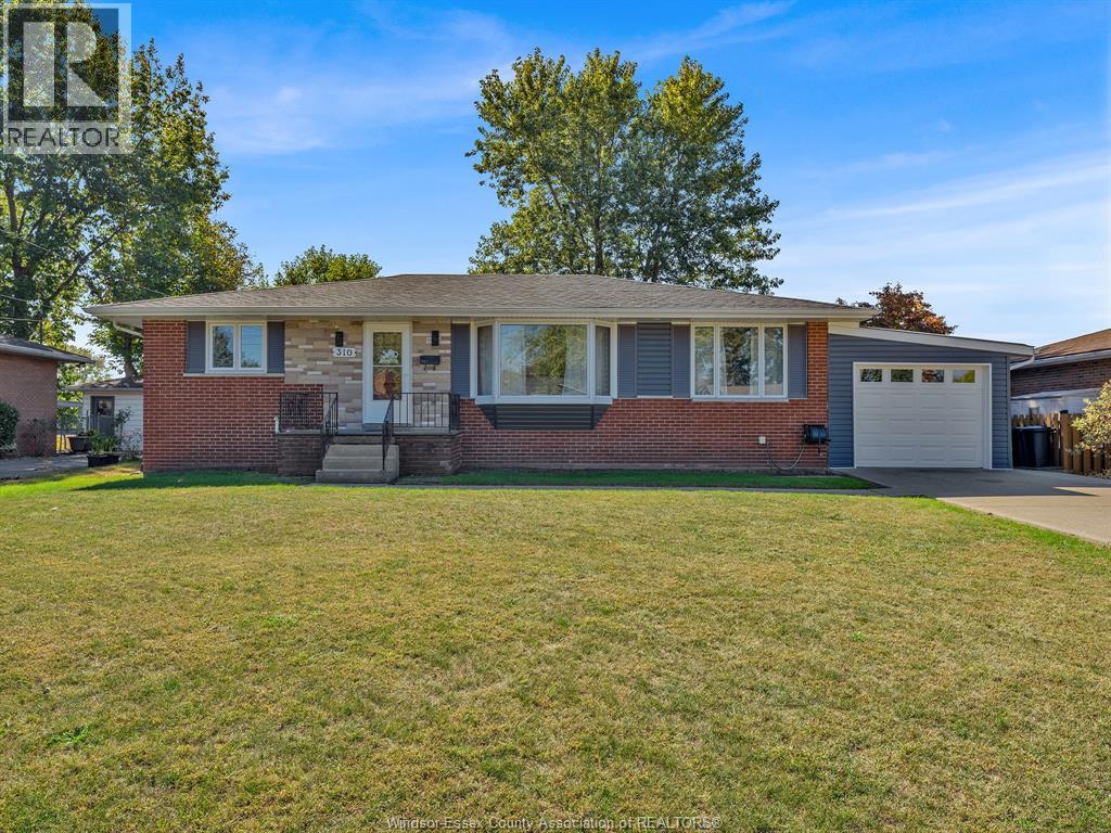 310 Martin Ln, Lasalle, ON N9J 2M3