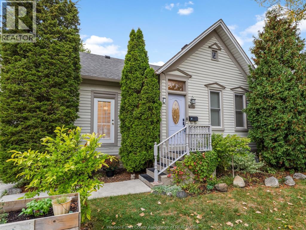 1251 Monmouth, Windsor, ON N8Y 3M2