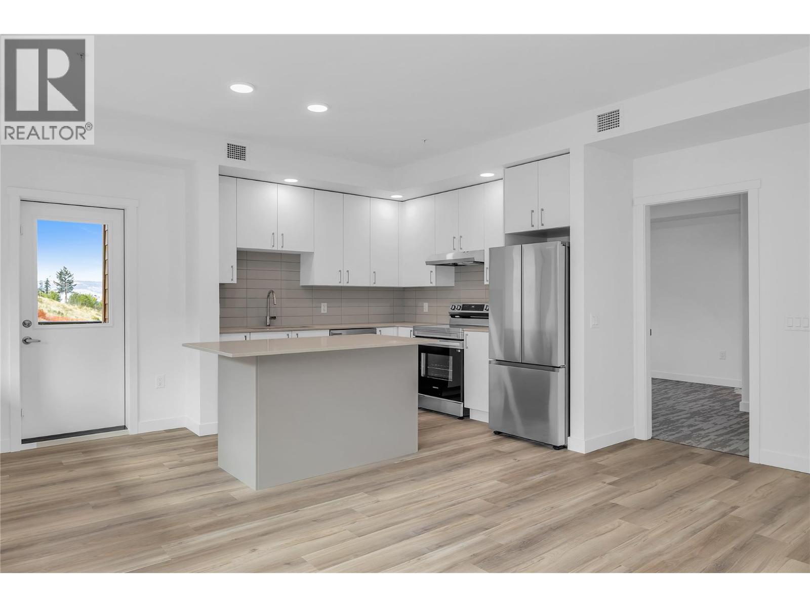 1057 Frost Road Unit 118, Kelowna, BC V1W 0G7